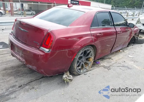 2019 Chrysler 300 300S z USA, uszkodzony, nr VIN 2C3CCABG5KH601217